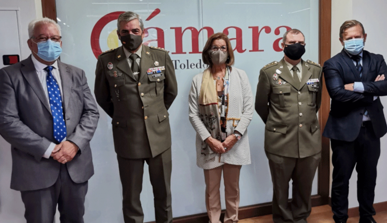Lee más sobre el artículo La presidenta de la Cámara de Comercio de Toledo recibe al delegado de Defensa de Castilla-La Mancha