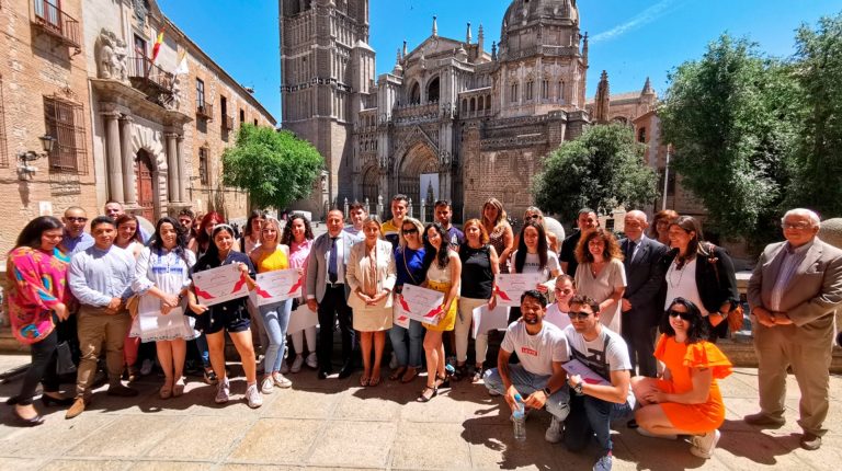 Lee más sobre el artículo Ayuntamiento, Cámara de Comercio y Banco Santander, entregan los reconocimientos a los participantes en “Toledo Emprendedora”