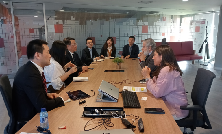 Lee más sobre el artículo Una delegación empresarial de Jiangxi Visita el Vivero de Empresas de la Camara de Comercio.