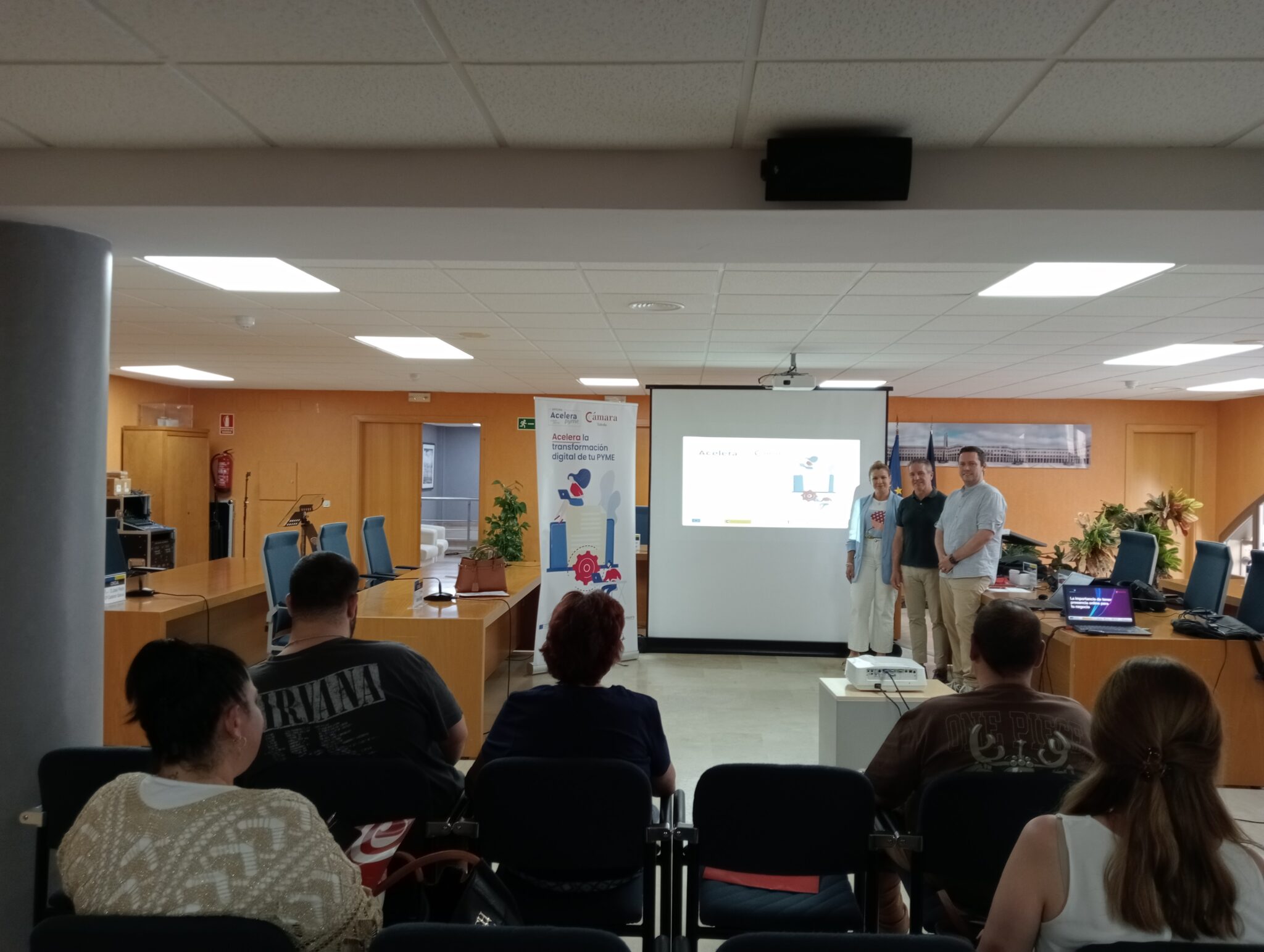 En este momento estás viendo La Cámara de Comercio de Toledo impulsa la digitalización del comercio minorista de Noblejas