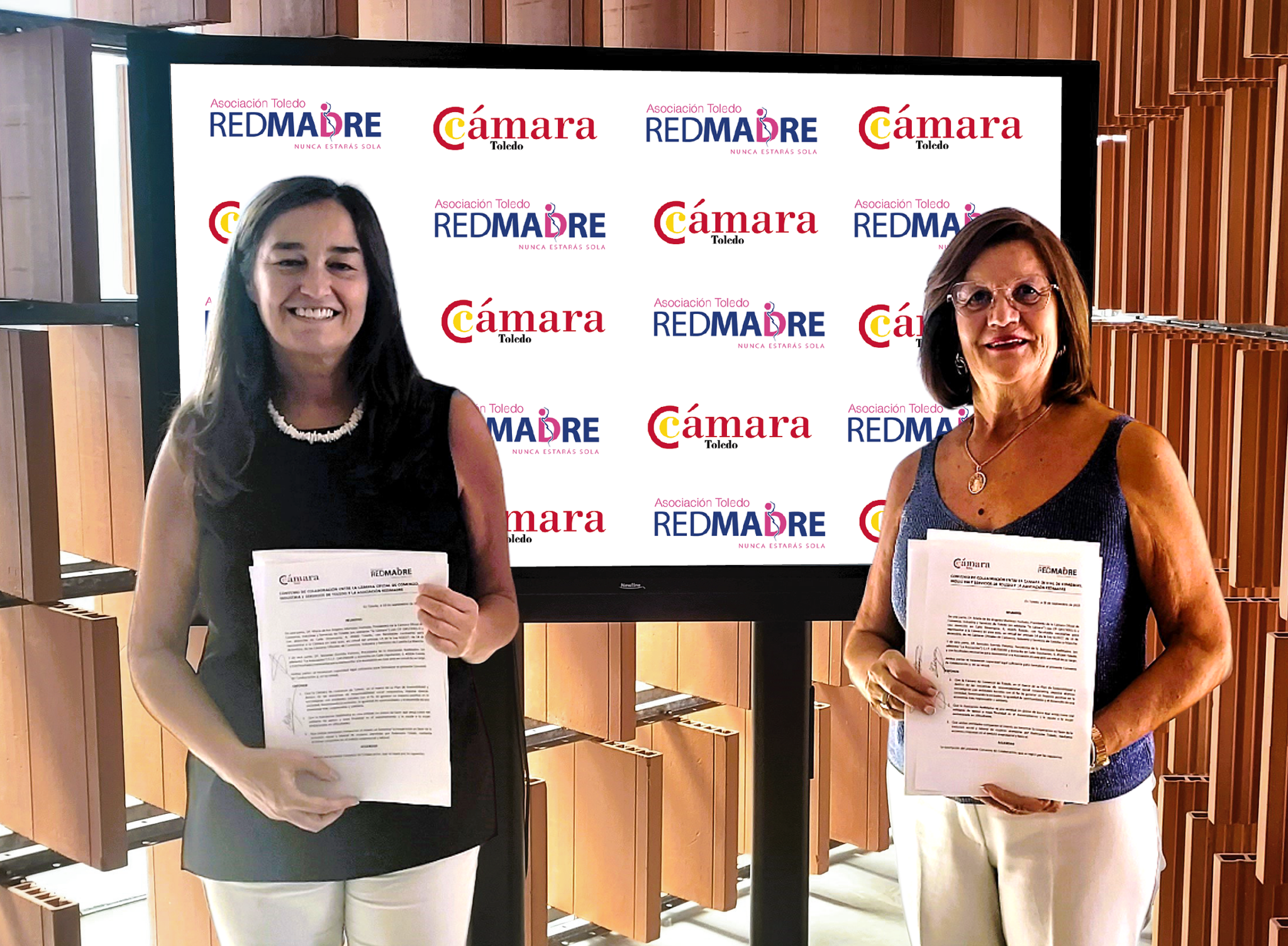 En este momento estás viendo Cámara Toledo y RedMadre firman un convenio para impulsar la inclusión sociolaboral de mujeres en situación de vulnerabilidad