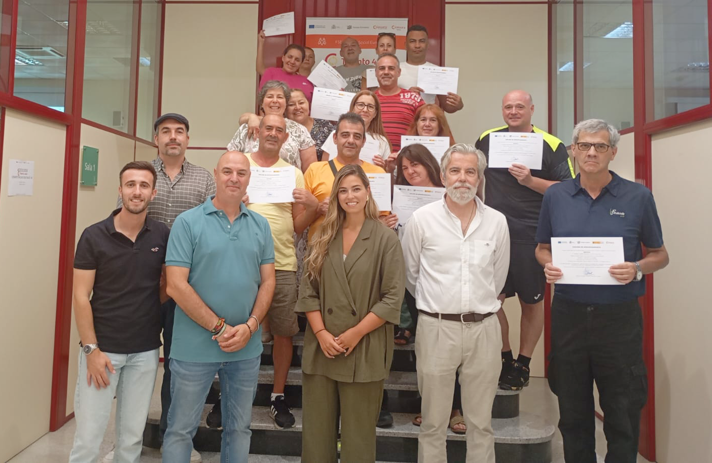 En este momento estás viendo Éxito del curso de Deshuesado de Jamón de la Cámara, la mitad de los participantes ya cuenta con empleo en la empresa BELL