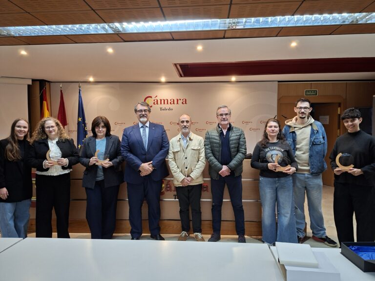 Lee más sobre el artículo Entrega de premios del I Concurso de Escaparates Solidarios “Nos lo tomamos a pecho” en Toledo y Talavera de la Reina