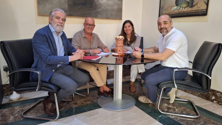 Lee más sobre el artículo El Ayuntamiento de Mora y la Cámara de Comercio de Toledo acuerdan impulsar un Plan de Formación y Empleo para 2027