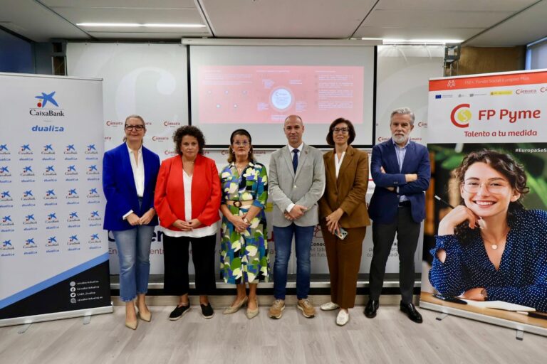 Lee más sobre el artículo La Cámara de Comercio de Toledo y CaixaBank Dualiza reúnen centros educativos y empresas para acercar la FP Dual a las necesidades del tejido empresarial